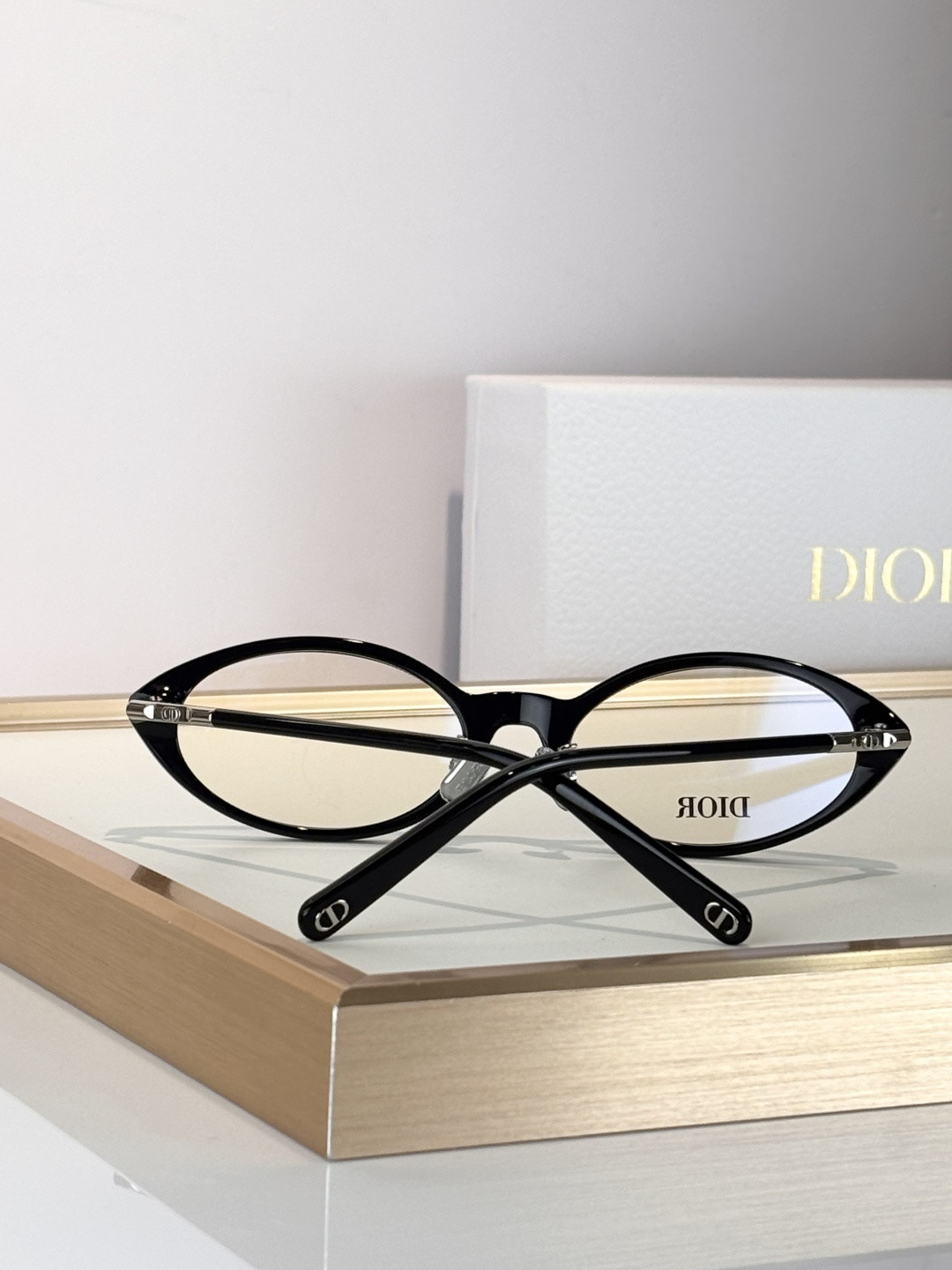 D10r glasses minicd r8f 52-17-145