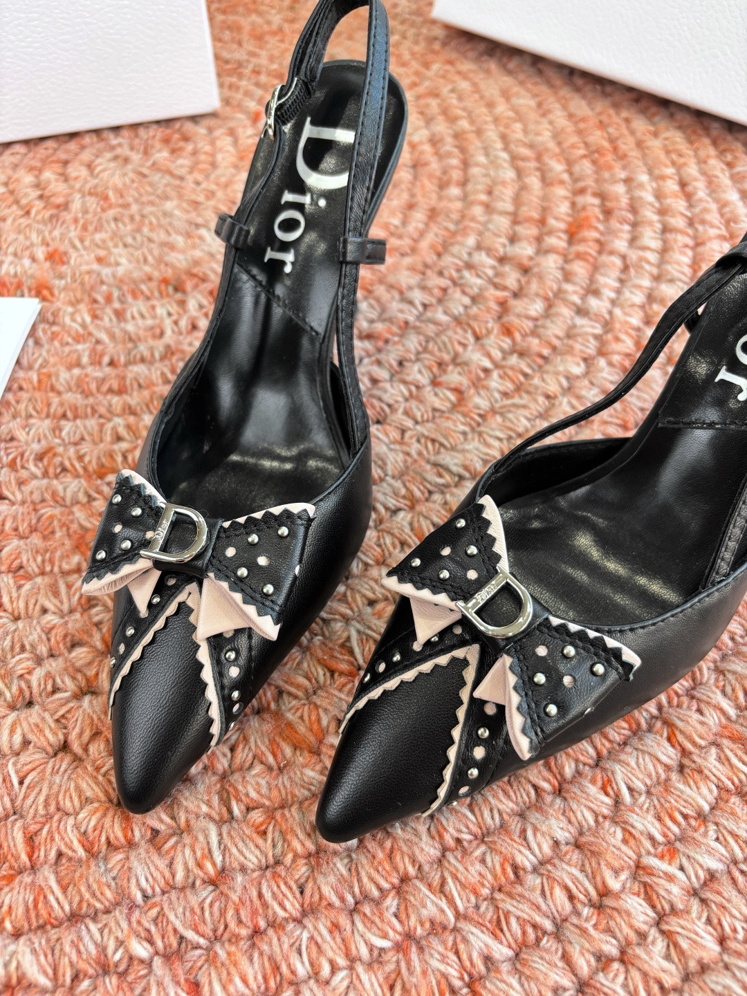 ua D10r slingback pump