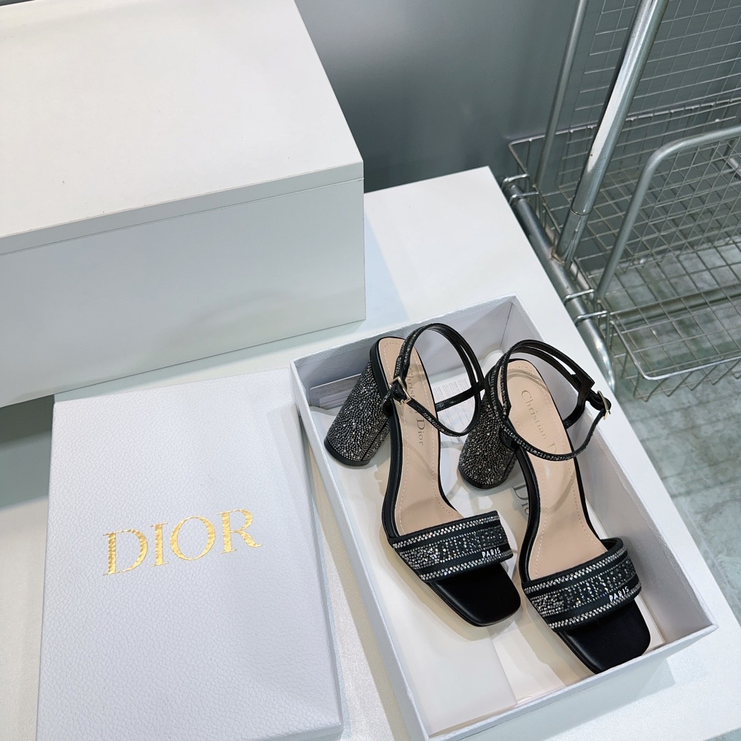 ua D10r sandal 10cm