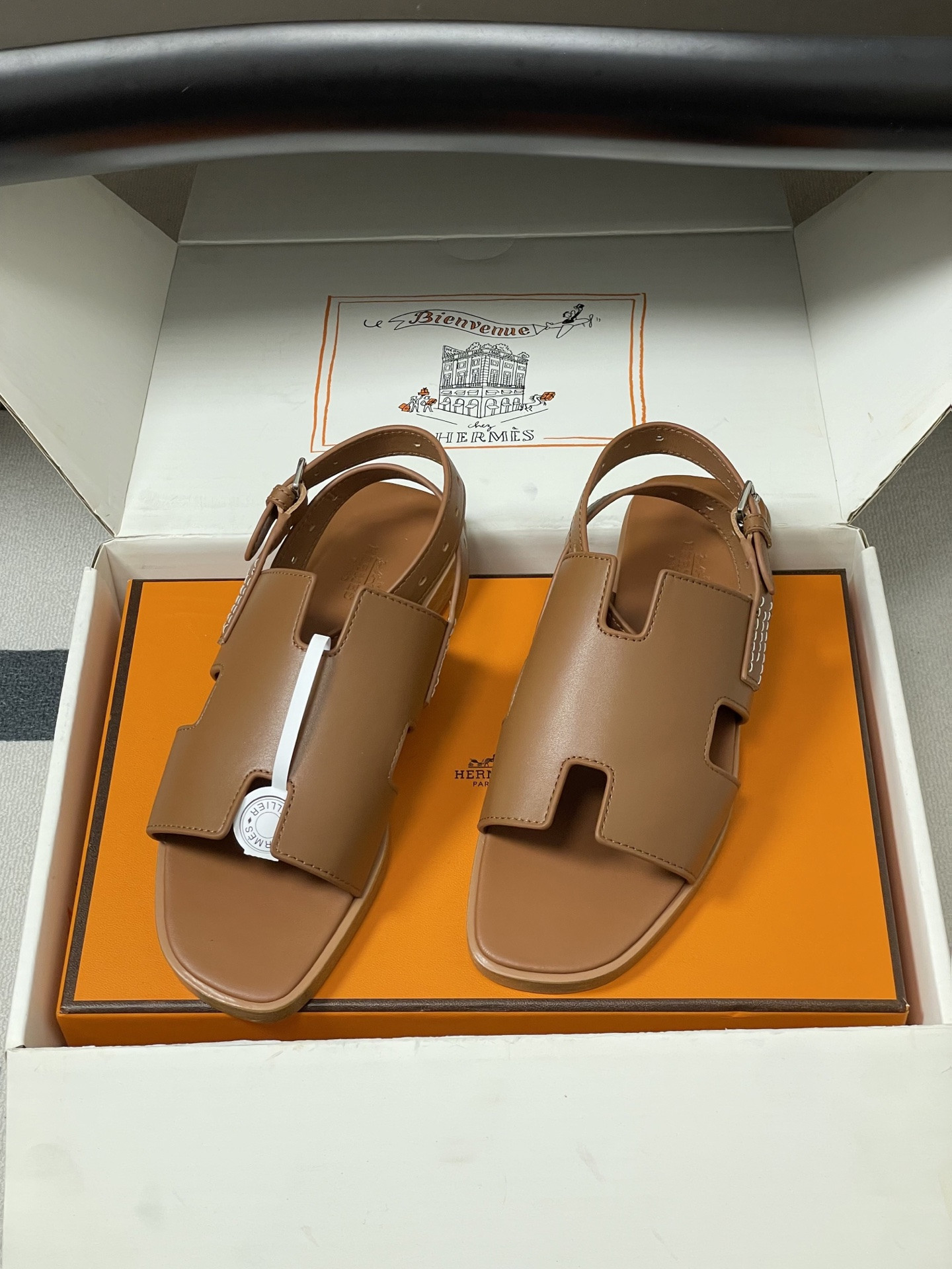 ua H**me5 maya sandal