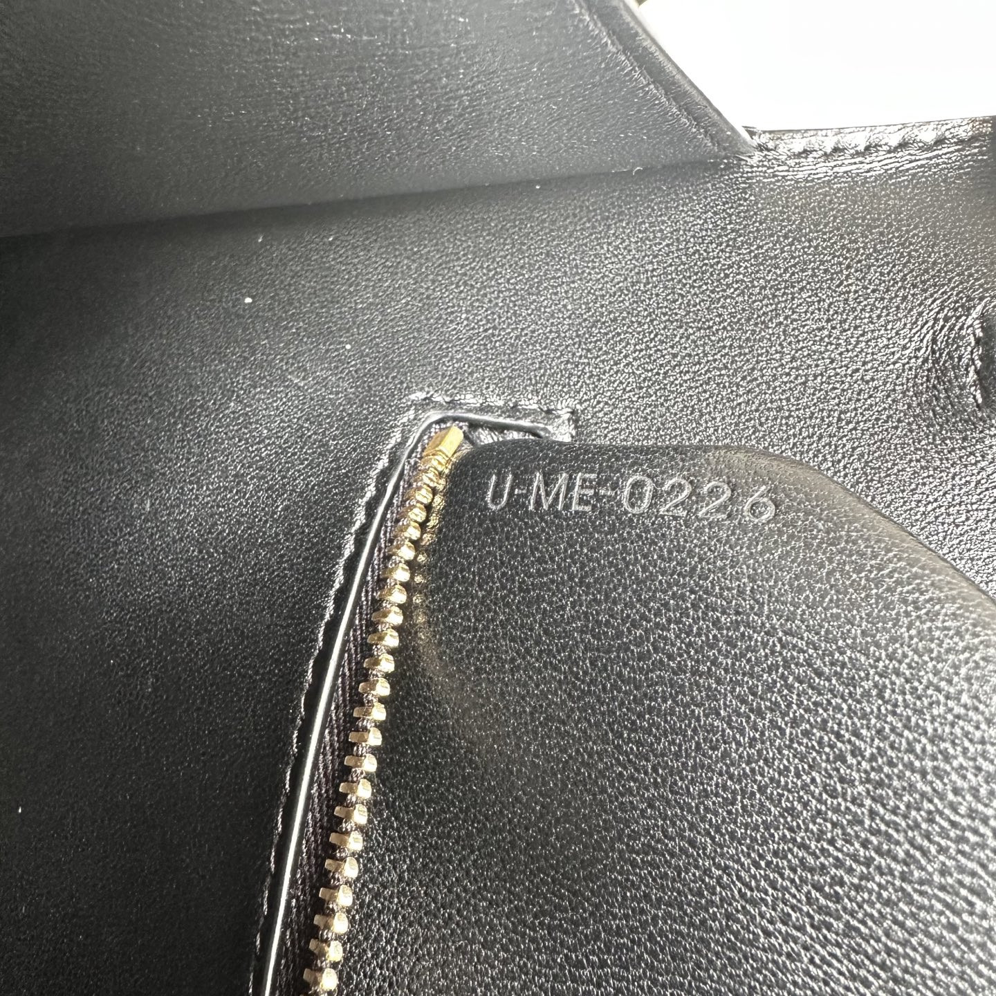 Celine MEDIUM TRIOMPHE FOLIO 25.5x14x7.5cm