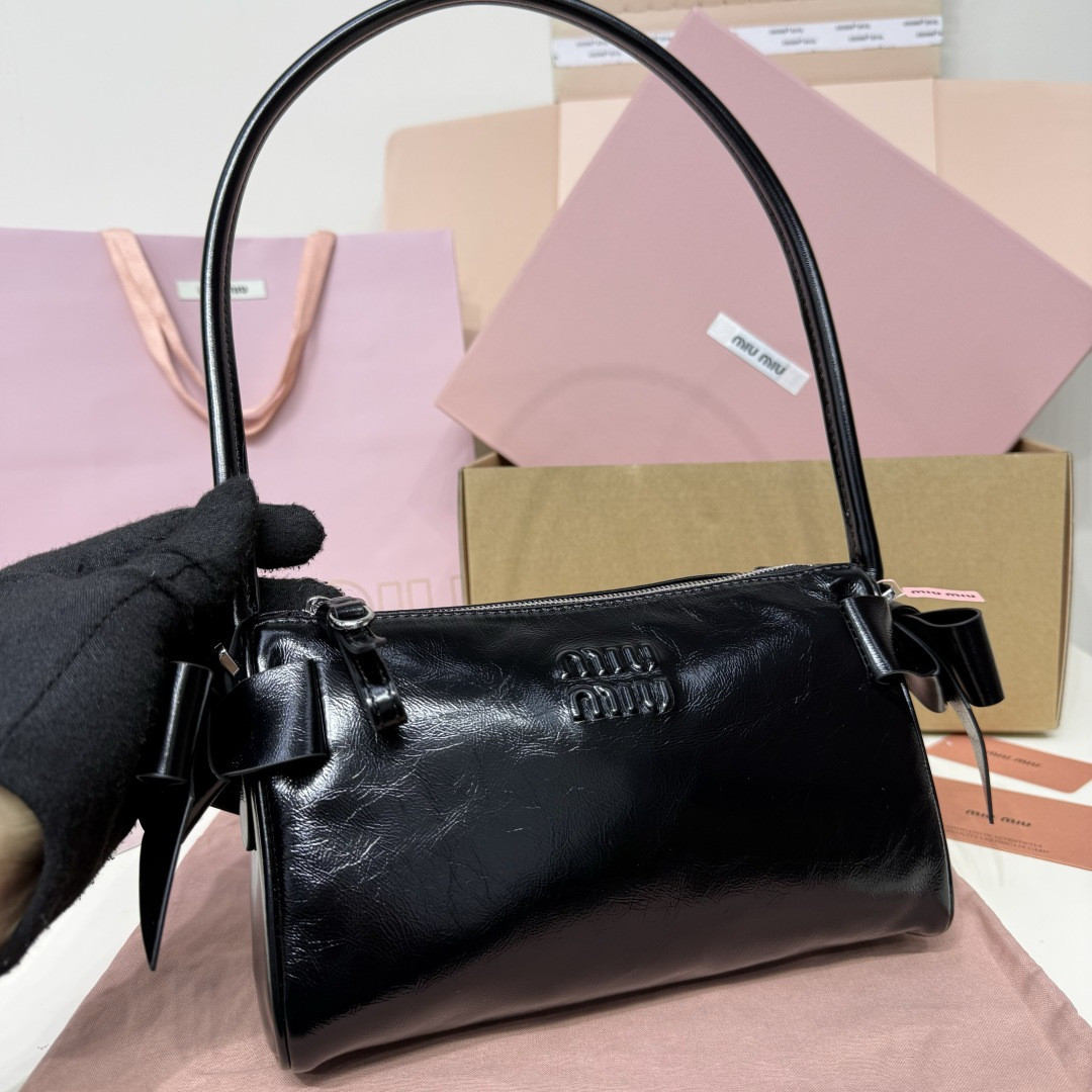 Miu Miu Shiny Leather Pouch 12.5x21x9.5cm