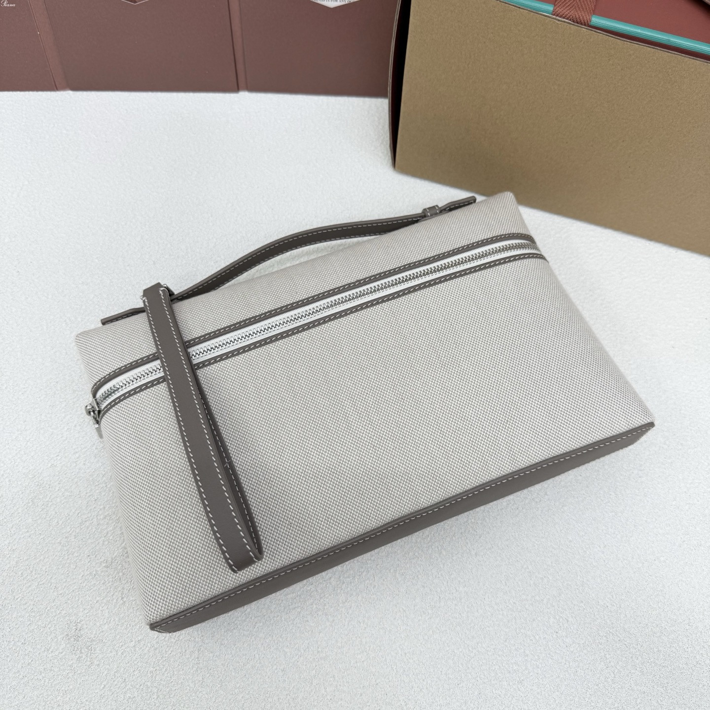 Loro Piana Extra pouch L29 29x18x5cm