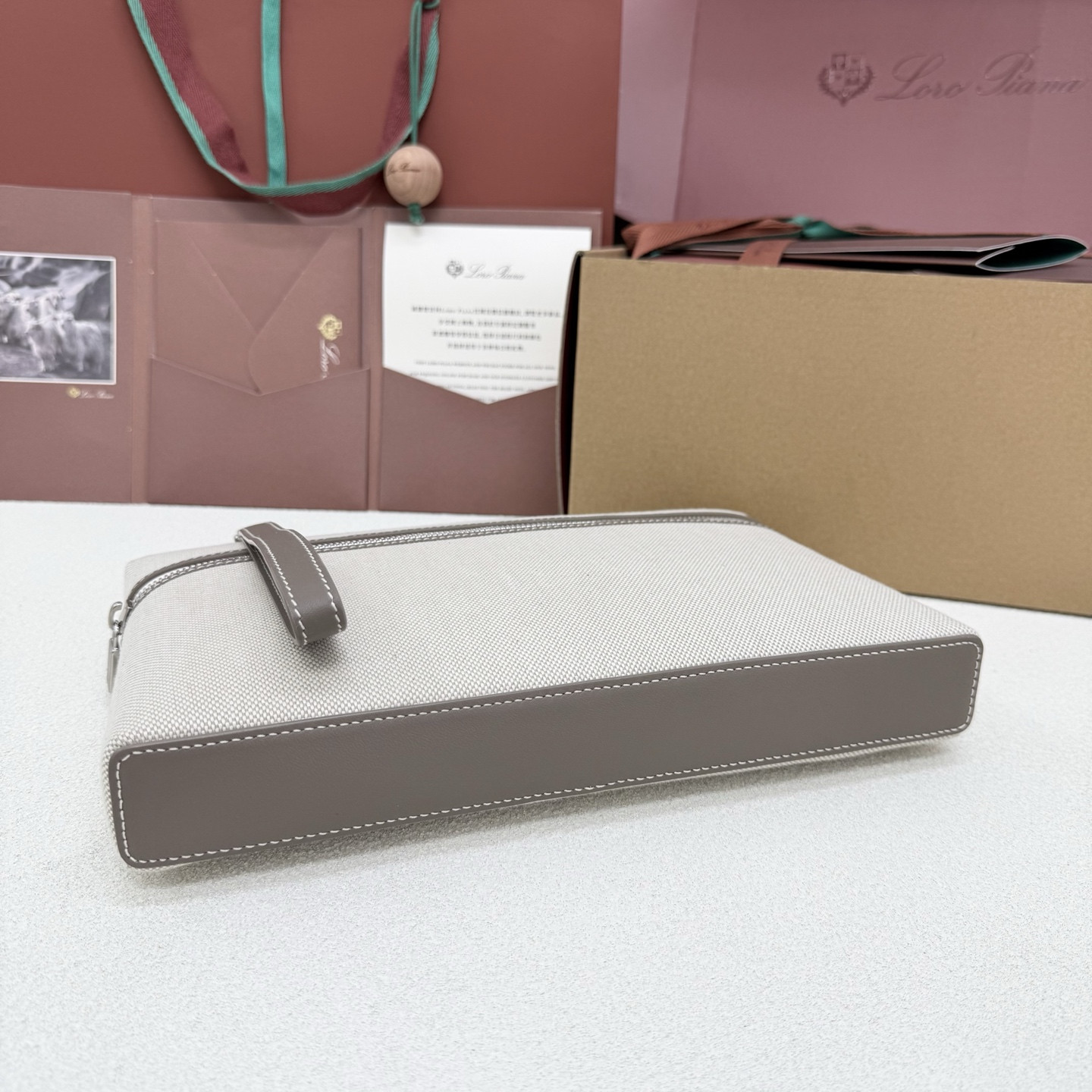 Loro Piana Extra pouch L29 29x18x5cm