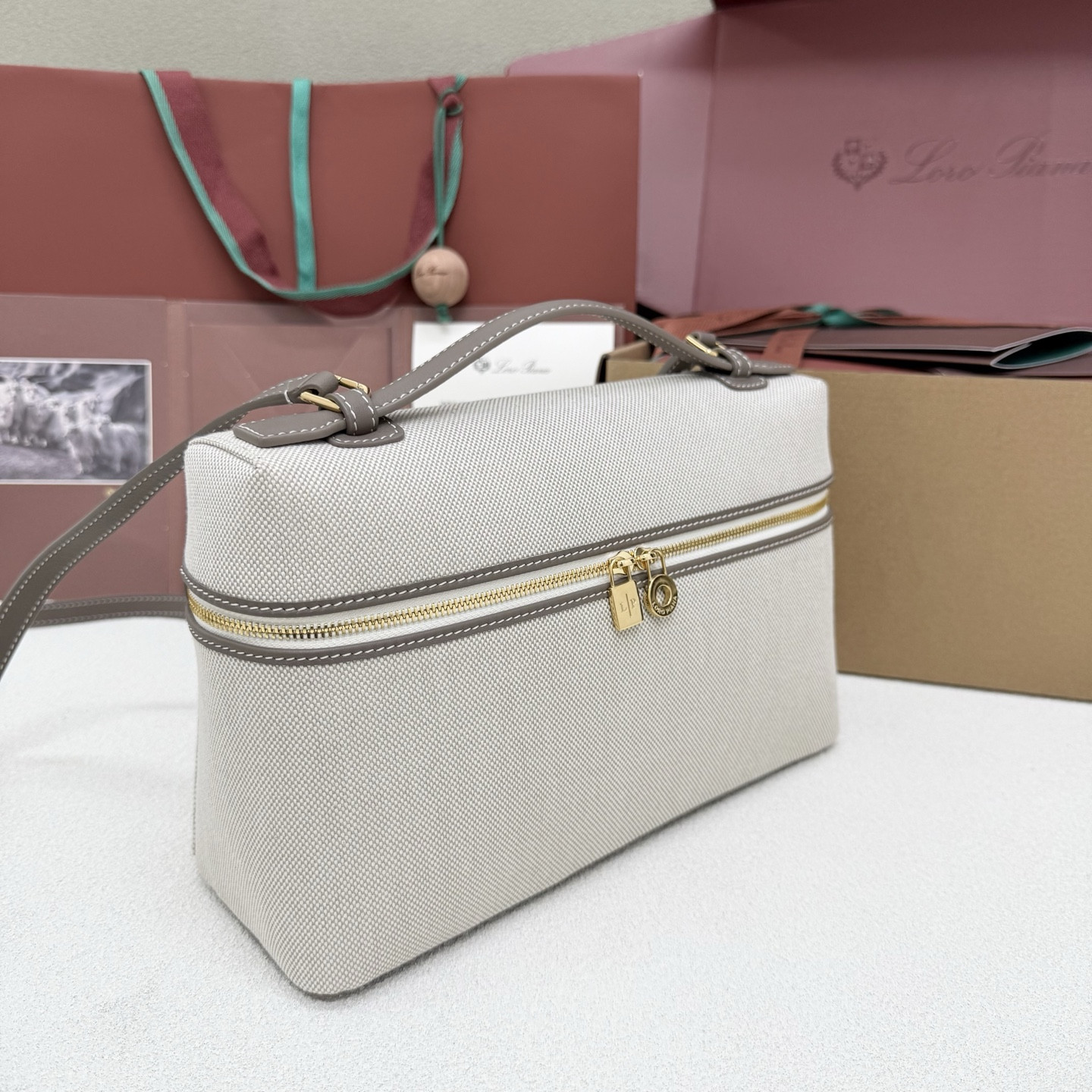 Loro Piana Extra Pocket L27 16x27x10cm