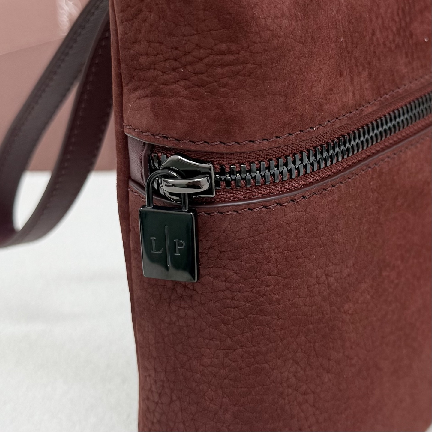Loro Piana Extra pouch L29 29x18x5cm