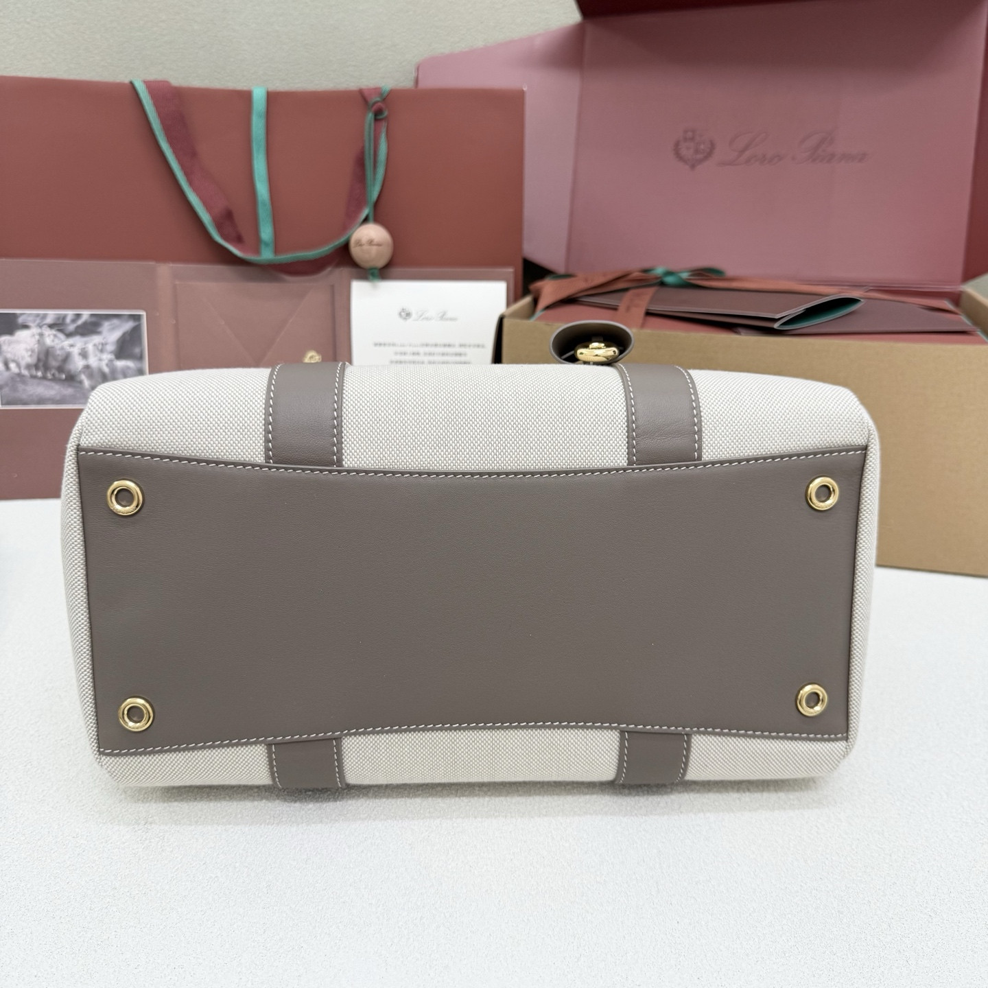 Loro Piana Loom Bag L32 Grained Calfskin 33 x 23 x 18 cm