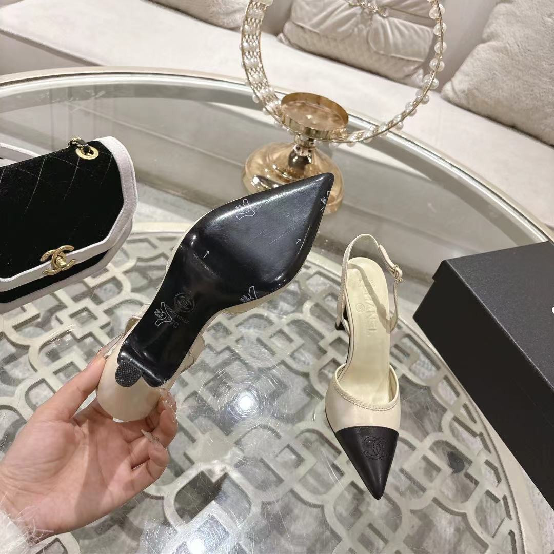 ua Ch**el slingbacks