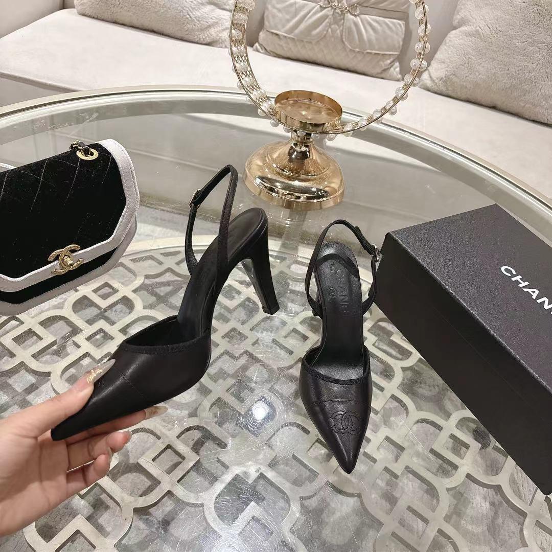 ua Ch**el slingbacks