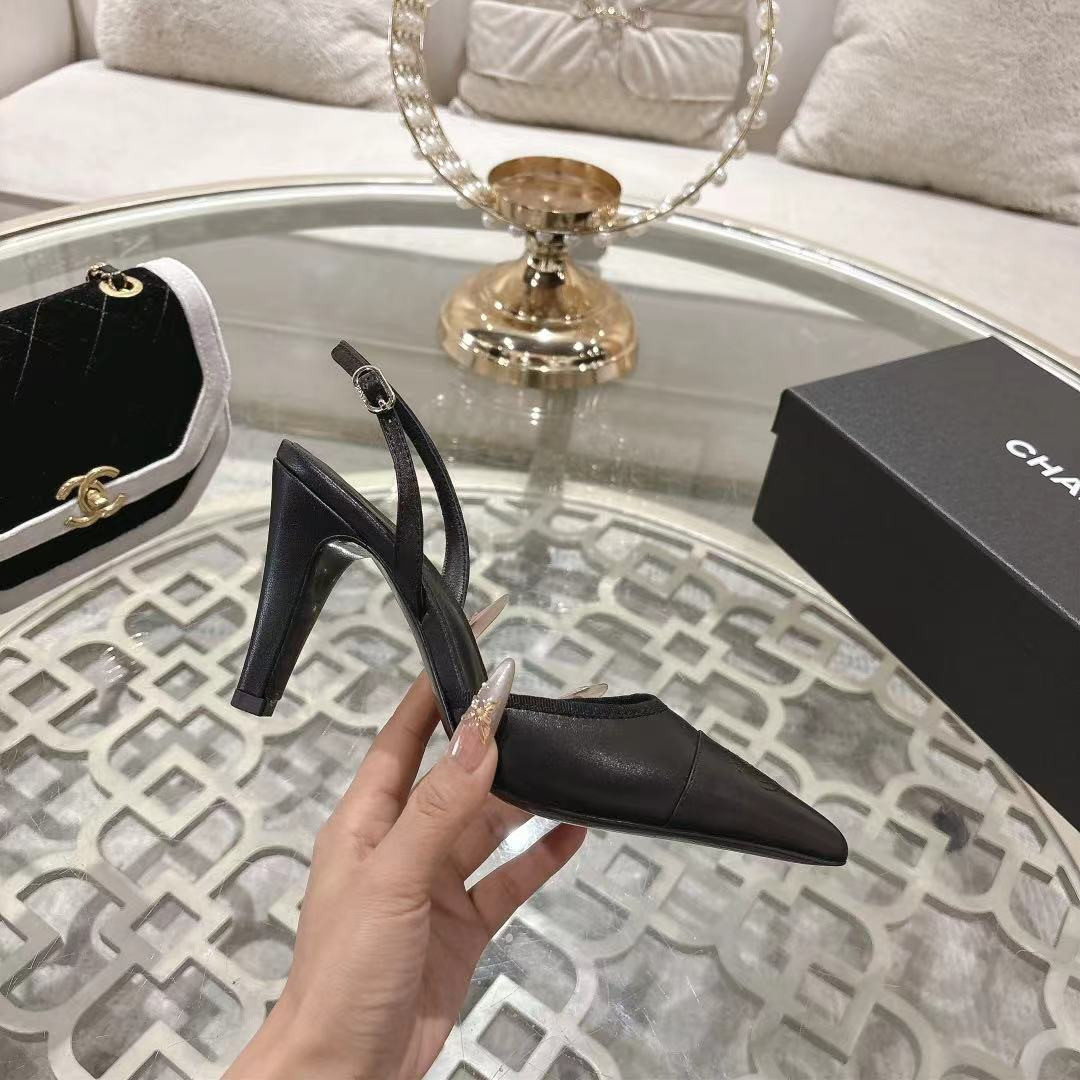 ua Ch**el slingbacks