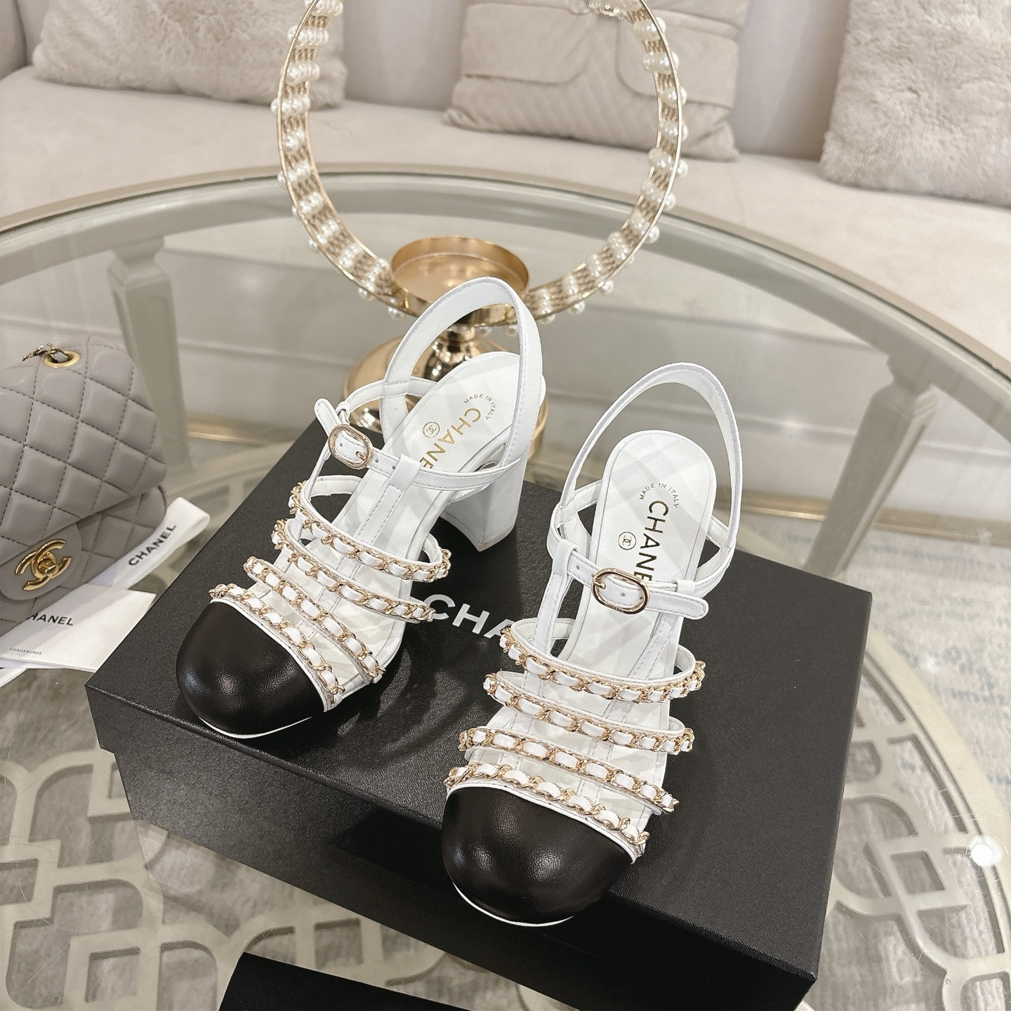 ua Ch**el slingbacks 8.5cm heel