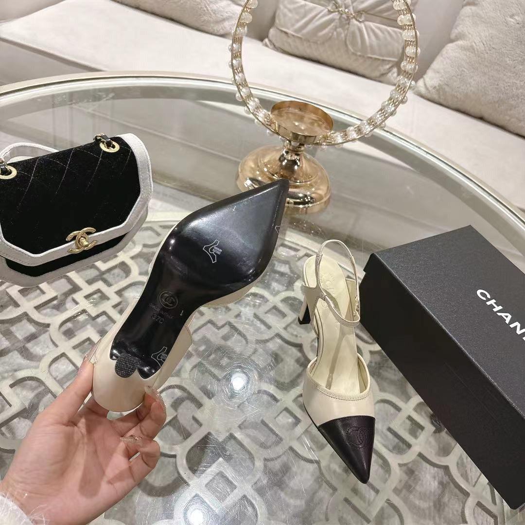 ua Ch**el slingbacks