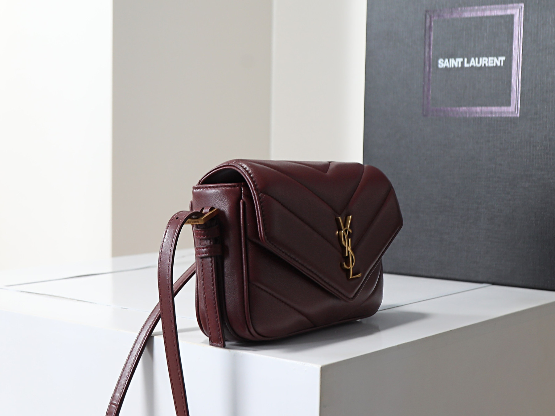 YSL LOULOU toy crossbody in MATELASSÉ lambskin 21x14x5cm