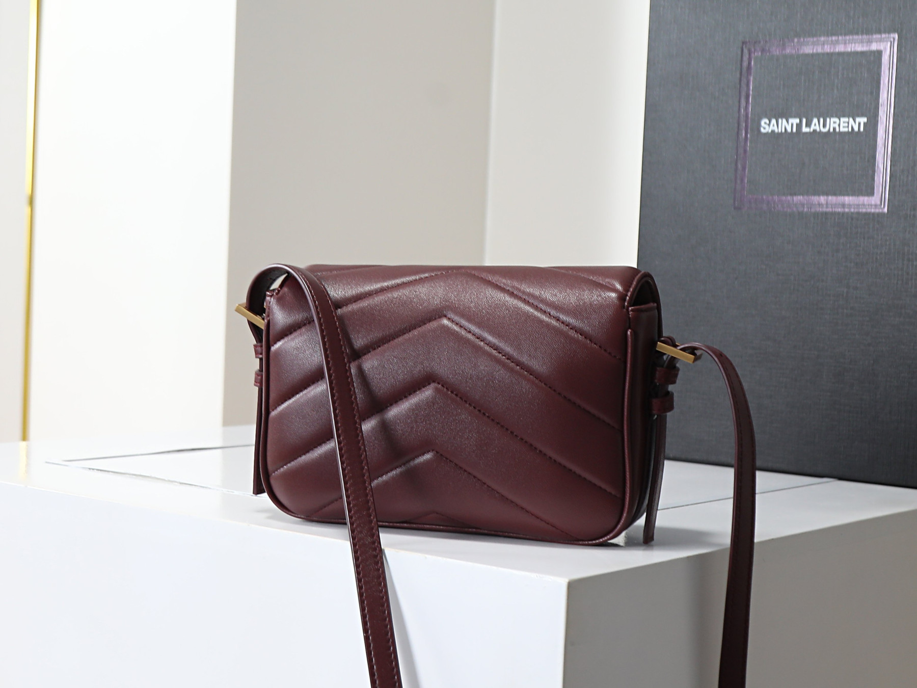 YSL LOULOU toy crossbody in MATELASSÉ lambskin 21x14x5cm