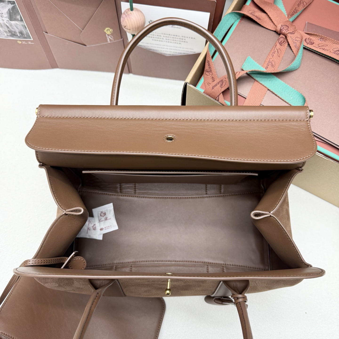 Loro Piana Loom Bag L32 33 x 23 x 18 cm