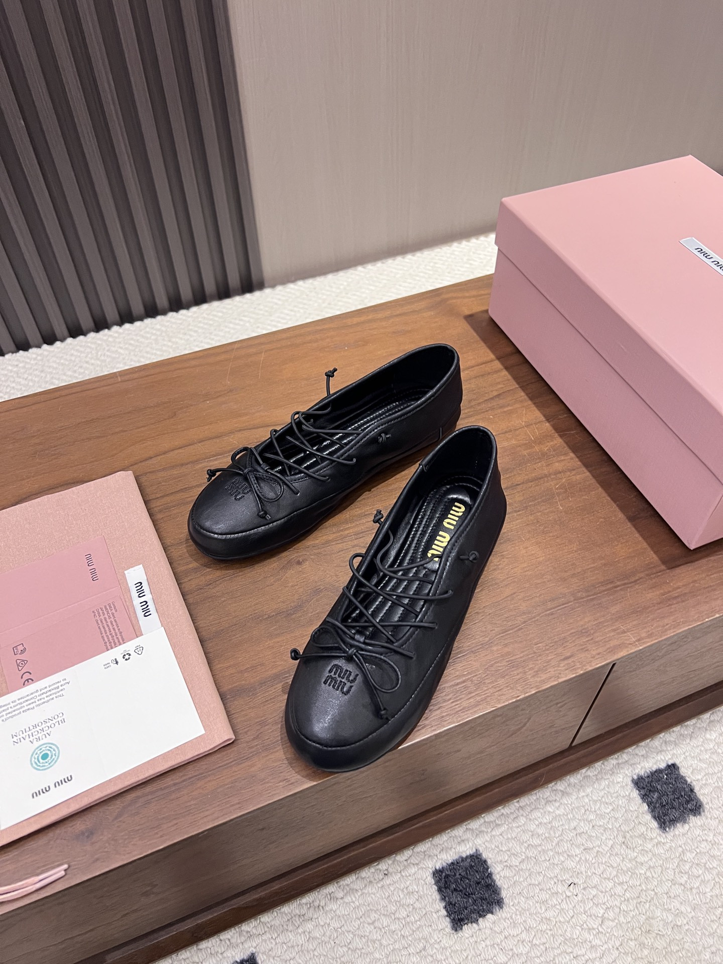 ua M1v M1v nappa leather ballerinas